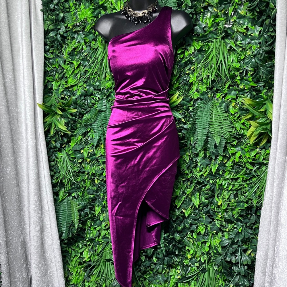 Emerald Sundae Dress Medium Purple One Shoulder Ruched Asymmetrical 3868